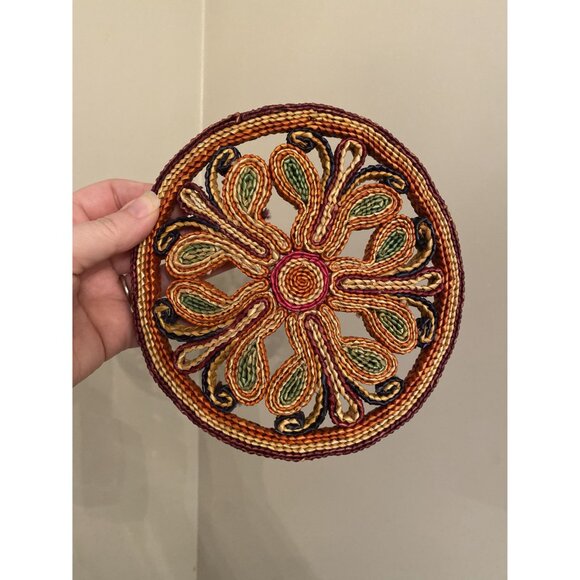 Handwoven Multi-Color Wicker Trivet Hot Pad Or Wall Decor 6.5" Round With Intric - Picture 3 of 4
